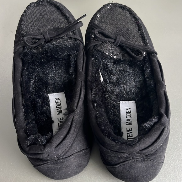 NWOT-Steve Madden Black Sequin Slippers - Picture 2 of 5
